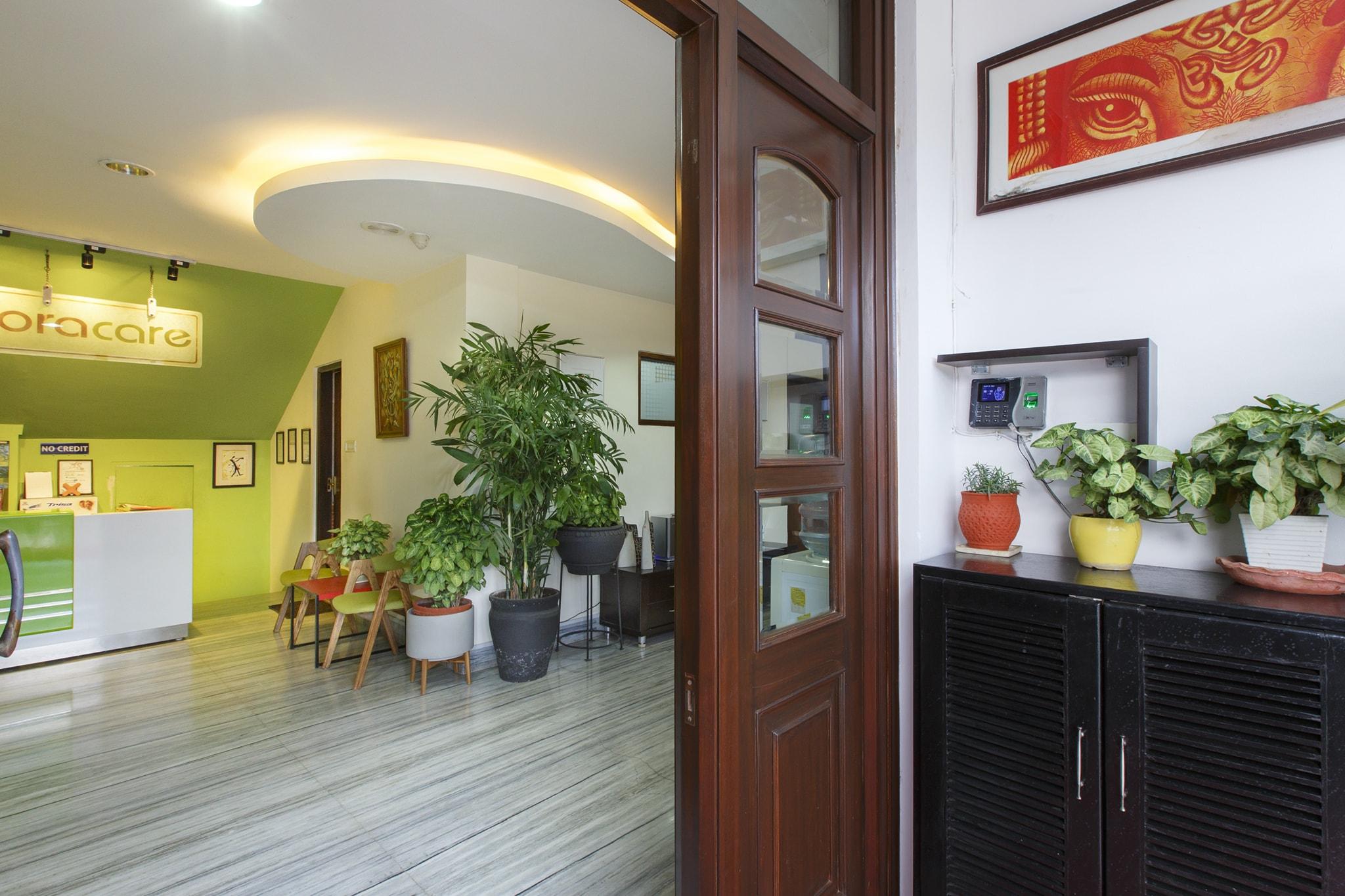 OraCare reception area